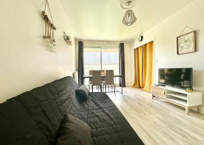 Le Péri T2 entièrement rénové avec balcon