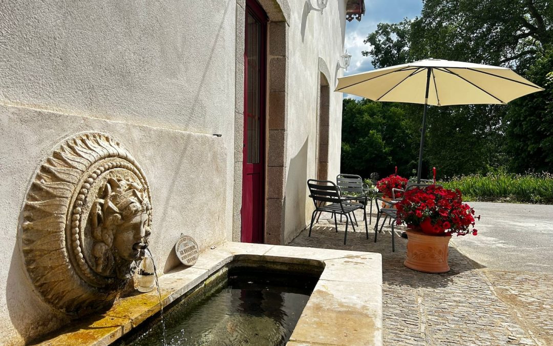Les Ecuries, sur un domaine châtelain